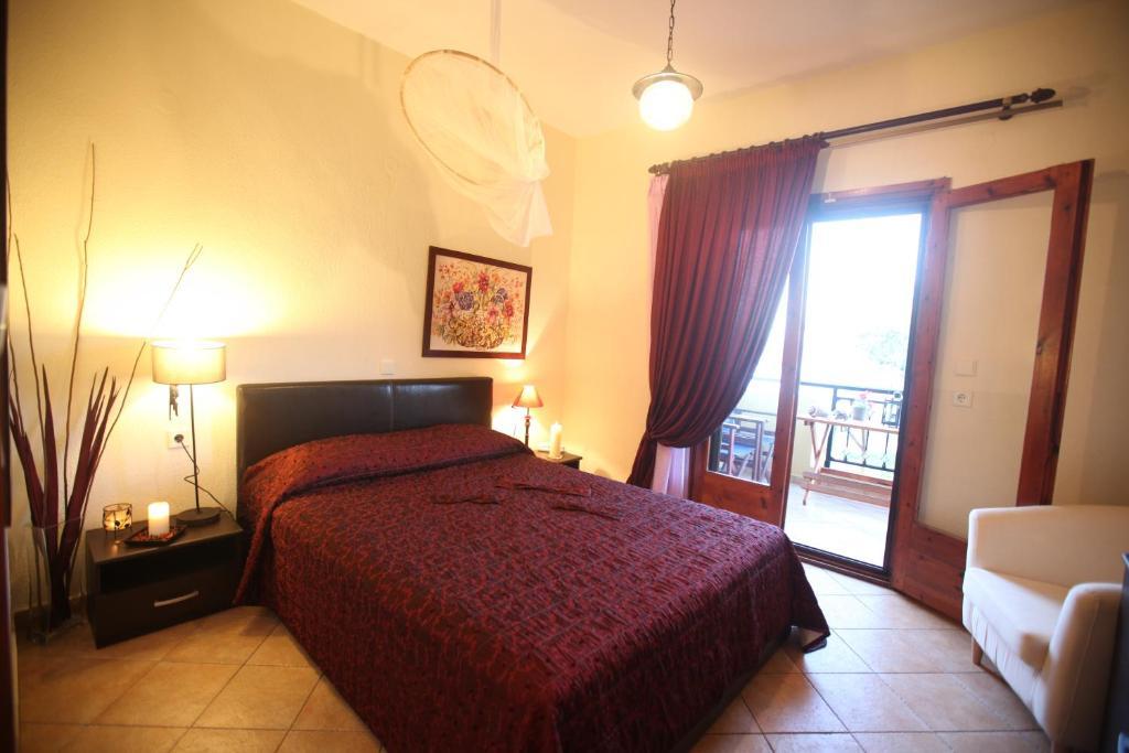 Anna Karra Studios & Apartments Vourvourou Room photo